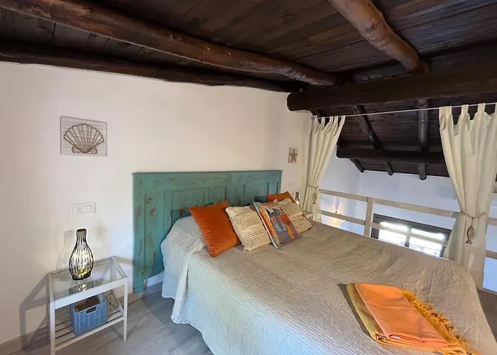 Con Vista Mozzafiato Tatil Evi Porto San Paolo (Sardinia)