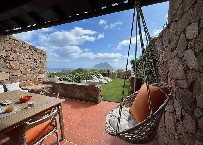 Casa de Férias Con Vista Mozzafiato Porto San Paolo (Sardinia)